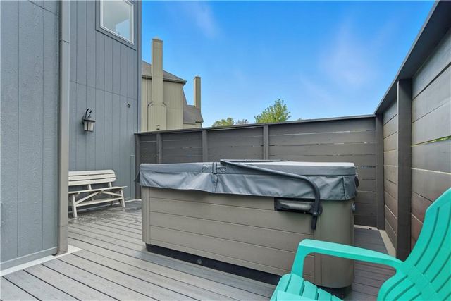 24032 W 112th Court W, Olathe, KS 66061