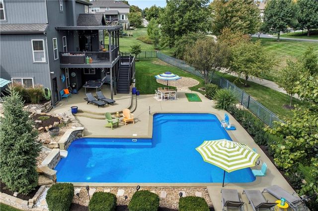 24032 W 112th Court W, Olathe, KS 66061