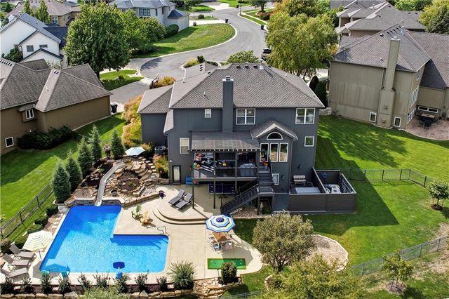 24032 W 112th Court W, Olathe, KS 66061