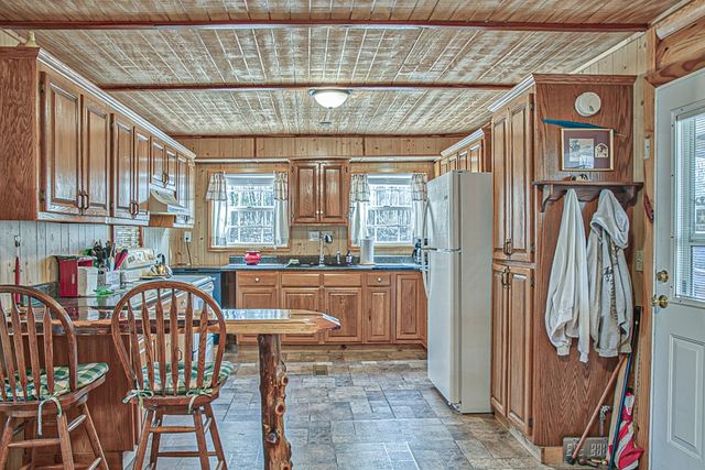 214 Monticello Loop, Crossville, TN 38558