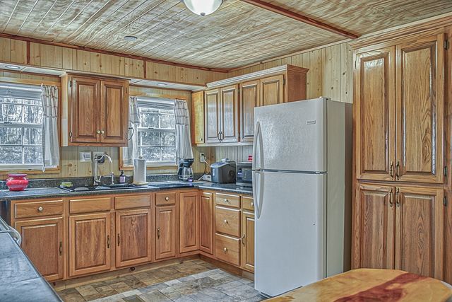 214 Monticello Loop, Crossville, TN 38558