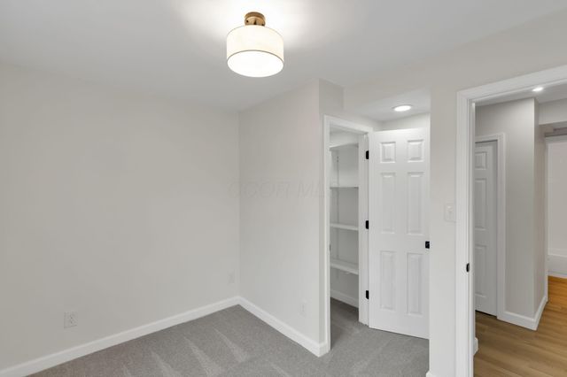 3463 Paxton Drive, Hilliard, OH 43026