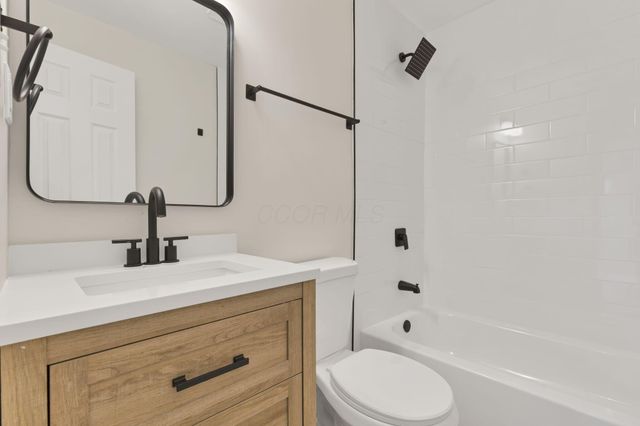 3463 Paxton Drive, Hilliard, OH 43026