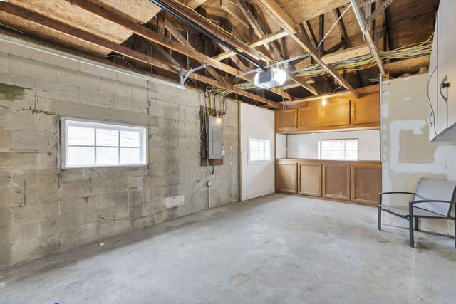 3463 Paxton Drive, Hilliard, OH 43026