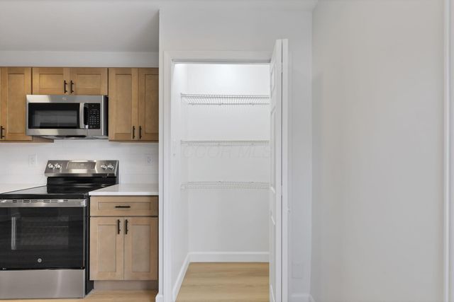 3463 Paxton Drive, Hilliard, OH 43026