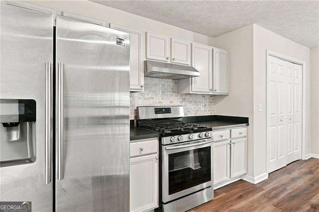 4458 High Gate Drive NW, Acworth, GA 30101