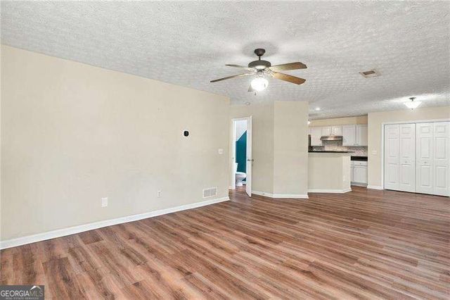 4458 High Gate Drive NW, Acworth, GA 30101