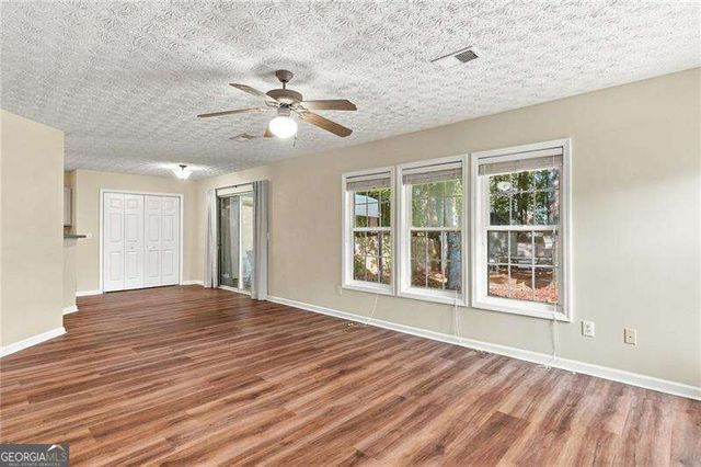 4458 High Gate Drive NW, Acworth, GA 30101