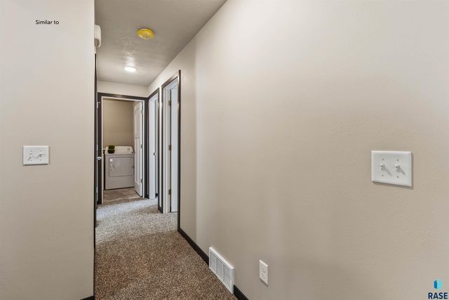 1015 Birch St Street, Harrisburg, SD 57032