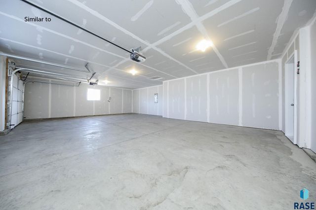 1015 Birch St Street, Harrisburg, SD 57032