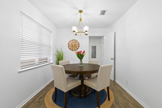 1213 LeDuke Blvd, Longview, TX 75601