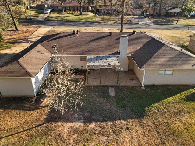 1213 LeDuke Blvd, Longview, TX 75601