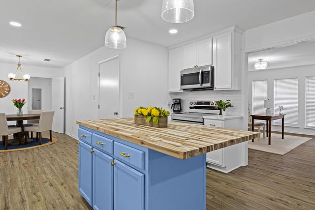 1213 LeDuke Blvd, Longview, TX 75601