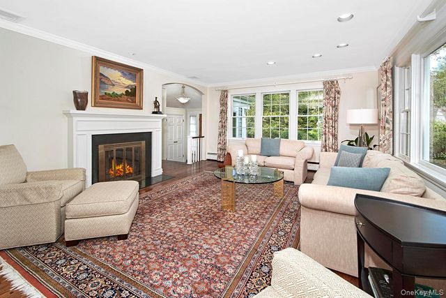 121 Washburn Road, Briarcliff Manor, NY 10510