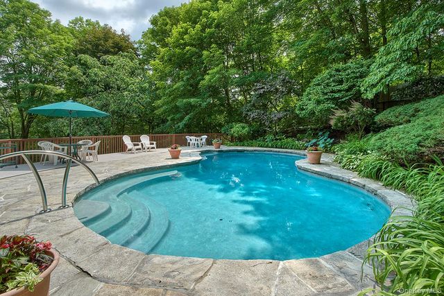121 Washburn Road, Briarcliff Manor, NY 10510