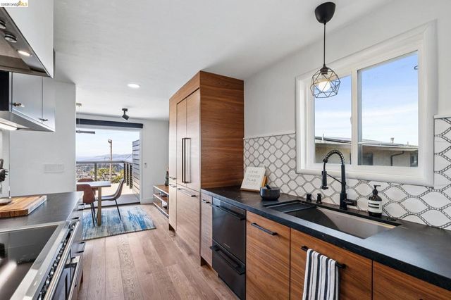 255 255 Stanford Ave, Kensington, CA 94708