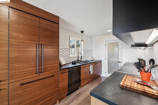 255 255 Stanford Ave, Kensington, CA 94708