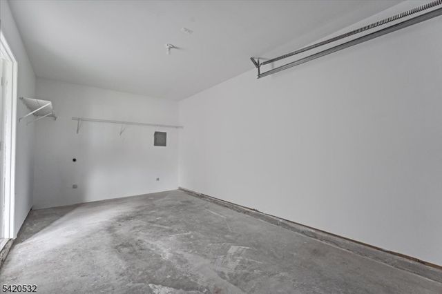 34 S Pointe Cir, Tinton Falls Boro, NJ 07753