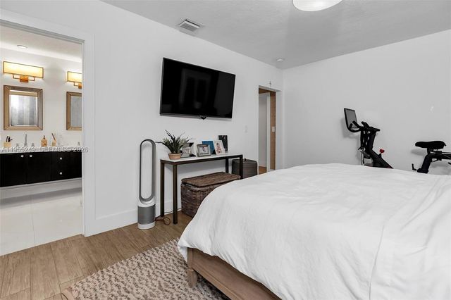 1444 Mendavia Ave, Coral Gables, FL 33146