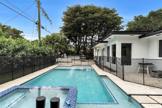 1444 Mendavia Ave, Coral Gables, FL 33146