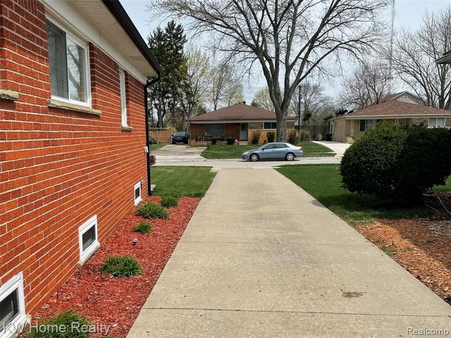 15838 Harden Circle, Southfield, MI 48075