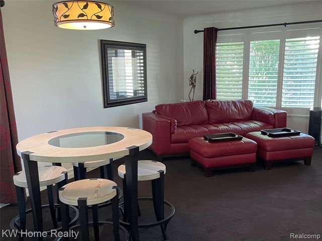 15838 Harden Circle, Southfield, MI 48075