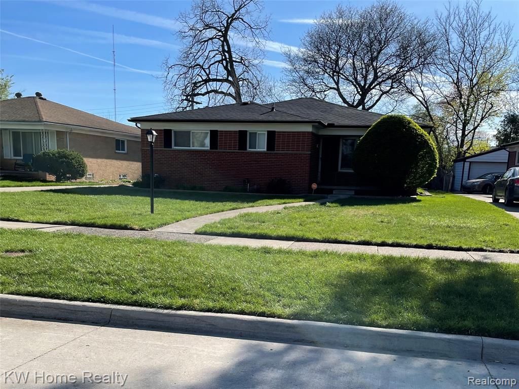 15838 Harden Circle, Southfield, MI 48075