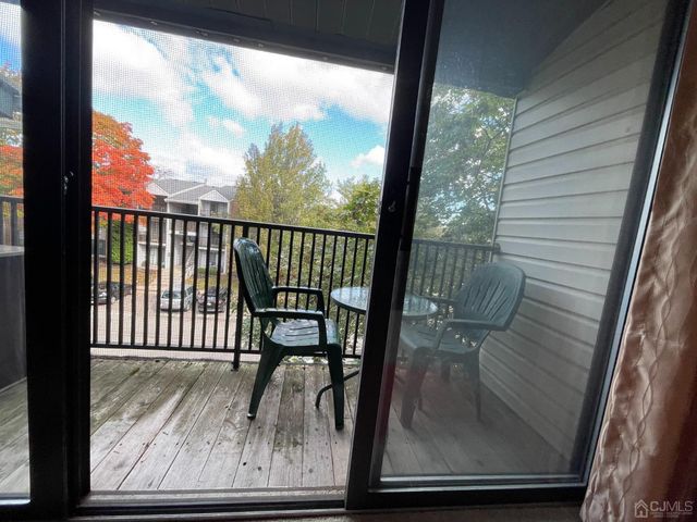 306 Hampshire Court, Piscataway, NJ 08854