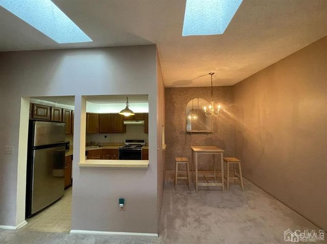 306 Hampshire Court, Piscataway, NJ 08854