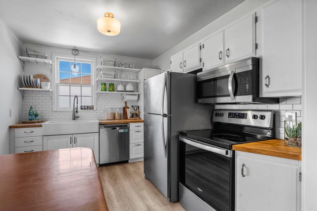 4429 32nd Avenue S, Minneapolis, MN 55406