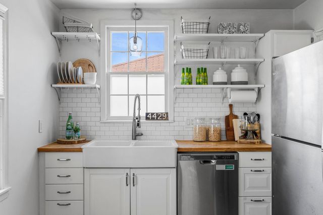 4429 32nd Avenue S, Minneapolis, MN 55406