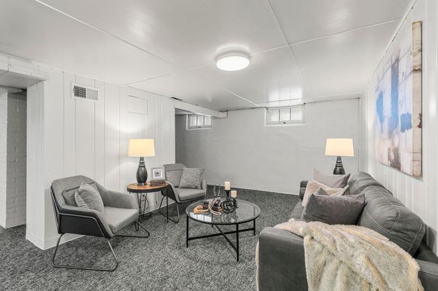 4429 32nd Avenue S, Minneapolis, MN 55406