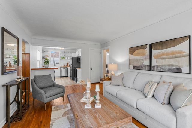 4429 32nd Avenue S, Minneapolis, MN 55406