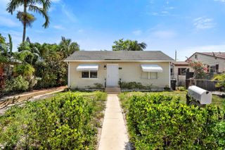926 S L Street, Lake Worth Beach, FL 33460