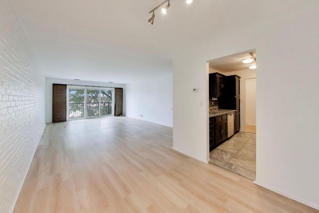 907 Curtiss Street 404, Downers Grove, IL 60515