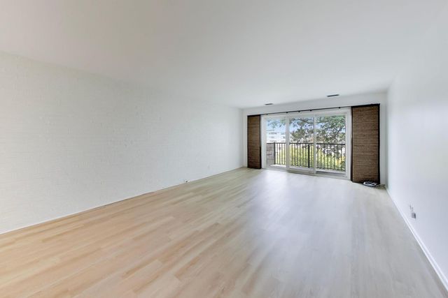 907 Curtiss Street 404, Downers Grove, IL 60515