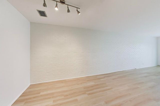 907 Curtiss Street 404, Downers Grove, IL 60515