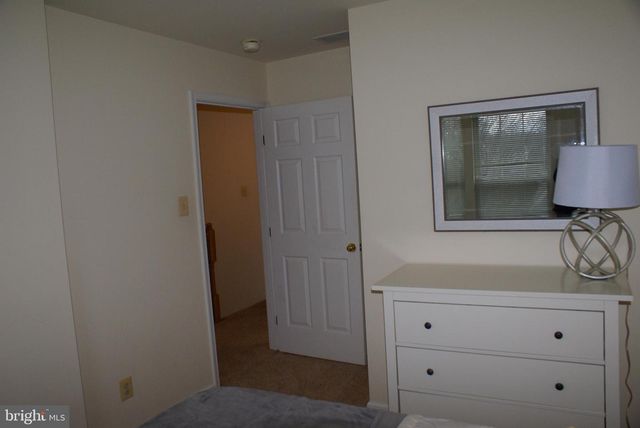 111 ABELIA DR, Newark, DE 19702