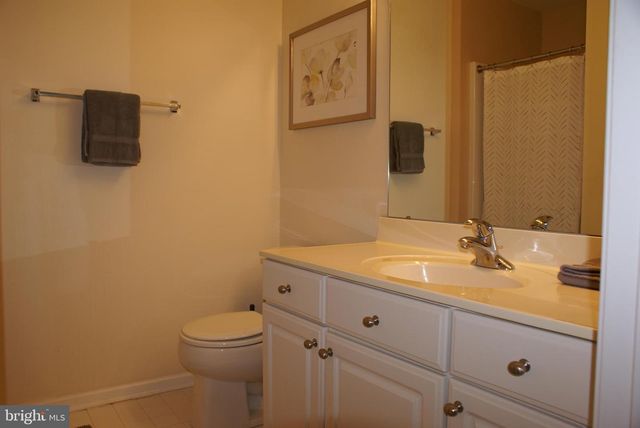 111 ABELIA DR, Newark, DE 19702