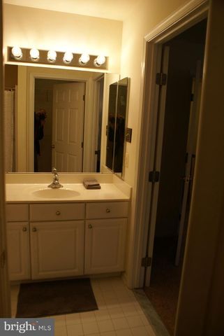 111 ABELIA DR, Newark, DE 19702