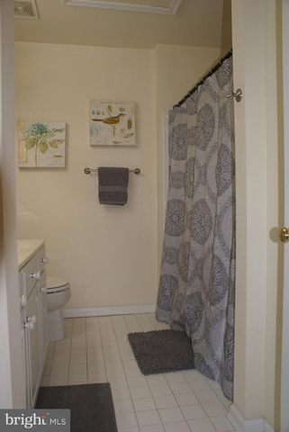 111 ABELIA DR, Newark, DE 19702