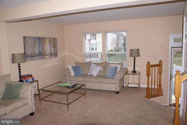 111 ABELIA DR, Newark, DE 19702