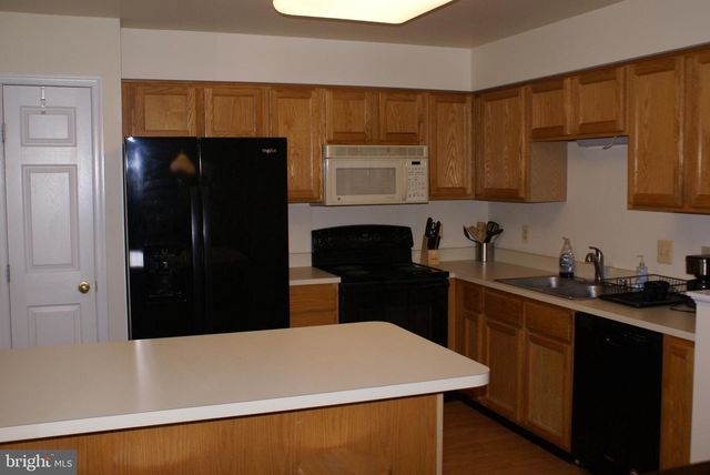 111 ABELIA DR, Newark, DE 19702