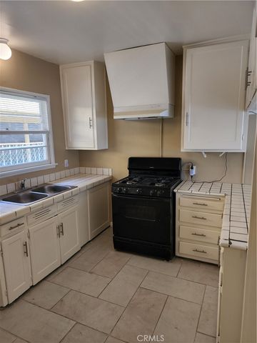 1545 N Lugo, San Bernardino, CA 92404