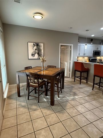 9524 Navarro Street, Fort Worth, TX 76036