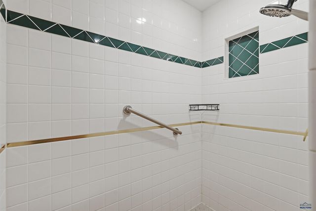 3900 PARK DR, Rapid City, SD 57702