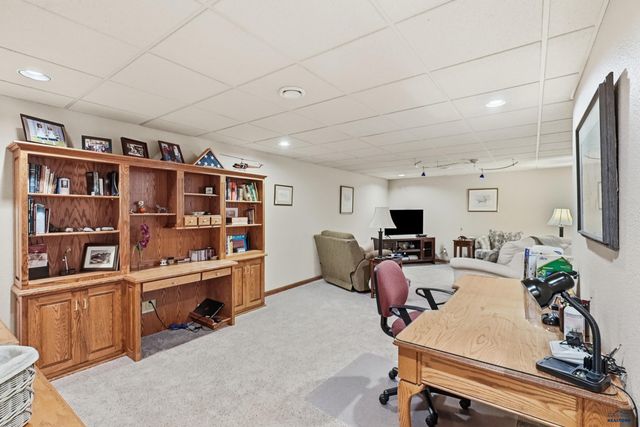 3900 PARK DR, Rapid City, SD 57702