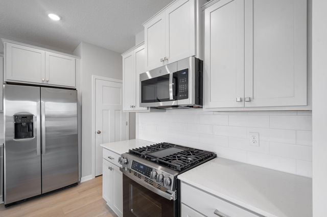 10310 Birchwood Circle, Victoria, MN 55318