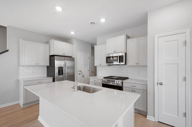 10310 Birchwood Circle, Victoria, MN 55318