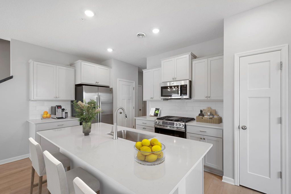 10310 Birchwood Circle, Victoria, MN 55318